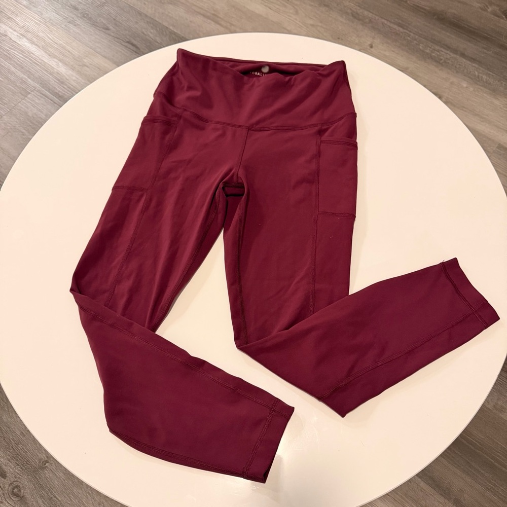 Yogalicious Deep Red / Magenta Leggings size small